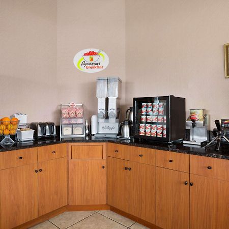 Super 8 By Wyndham Bellingham Airport/Ferndale Hotel Luaran gambar